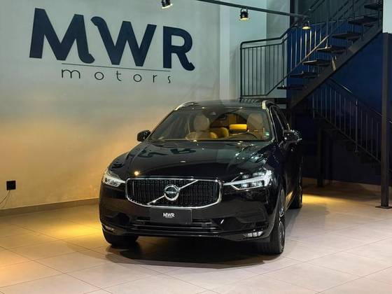 VOLVO XC60 2.0 D5 DIESEL MOMENTUM AWD GEARTRONIC VOLVO XC60 2.0 D5 DIESEL MOMENTUM AWD GEARTRONIC